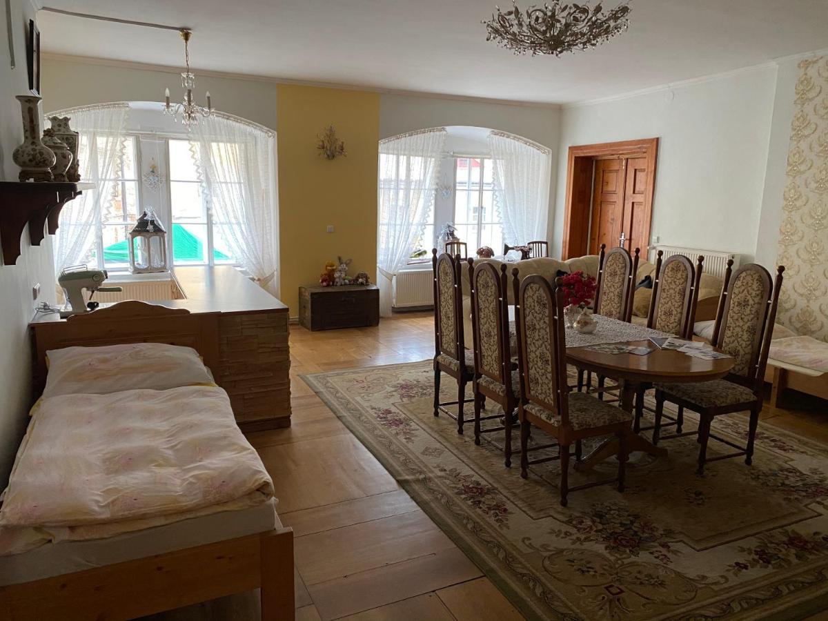Apartman Gold Na Zamku เชสกา คาเมนิเซอ ภายนอก รูปภาพ